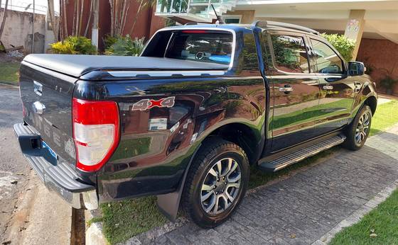 FORD RANGER 3.2 LIMITED 4X4 CD 20V DIESEL 4P AUTOMÁTICO